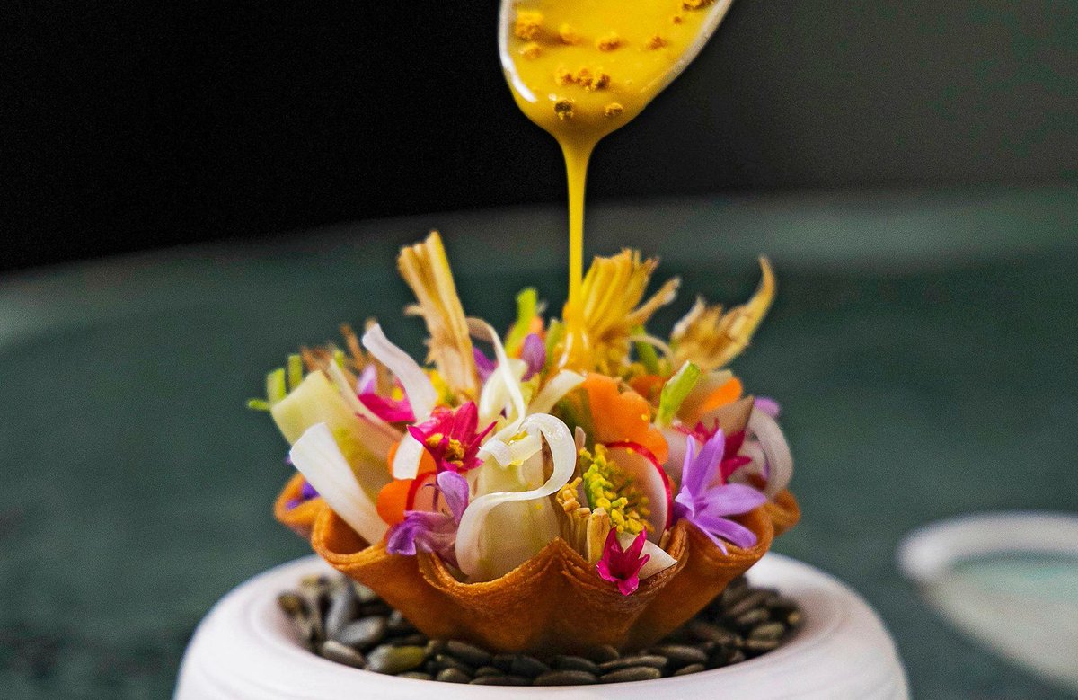 privatchefspain's tweet photo. 25 ans d’ELLE à table : les astuces des plus grands chefs https://t.co/iBea32LsaJ https://t.co/Ri8SeRWC75