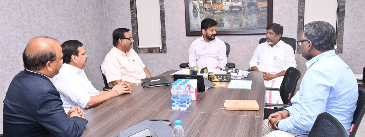 Aurobindo Pharma has donated Rs. 5 crore to the Chief Minister's Relief Fund to aid flood victims. <a href="/AurobindoGlobal/">Aurobindo Pharma Limited - Official</a> Vice-President Sri K. Nithyananda Reddy, Director Sri Madan Mohan Reddy, and Senior Vice-President and Head of Corporate Affairs Sri ISR Rao met Chief Minister Sri