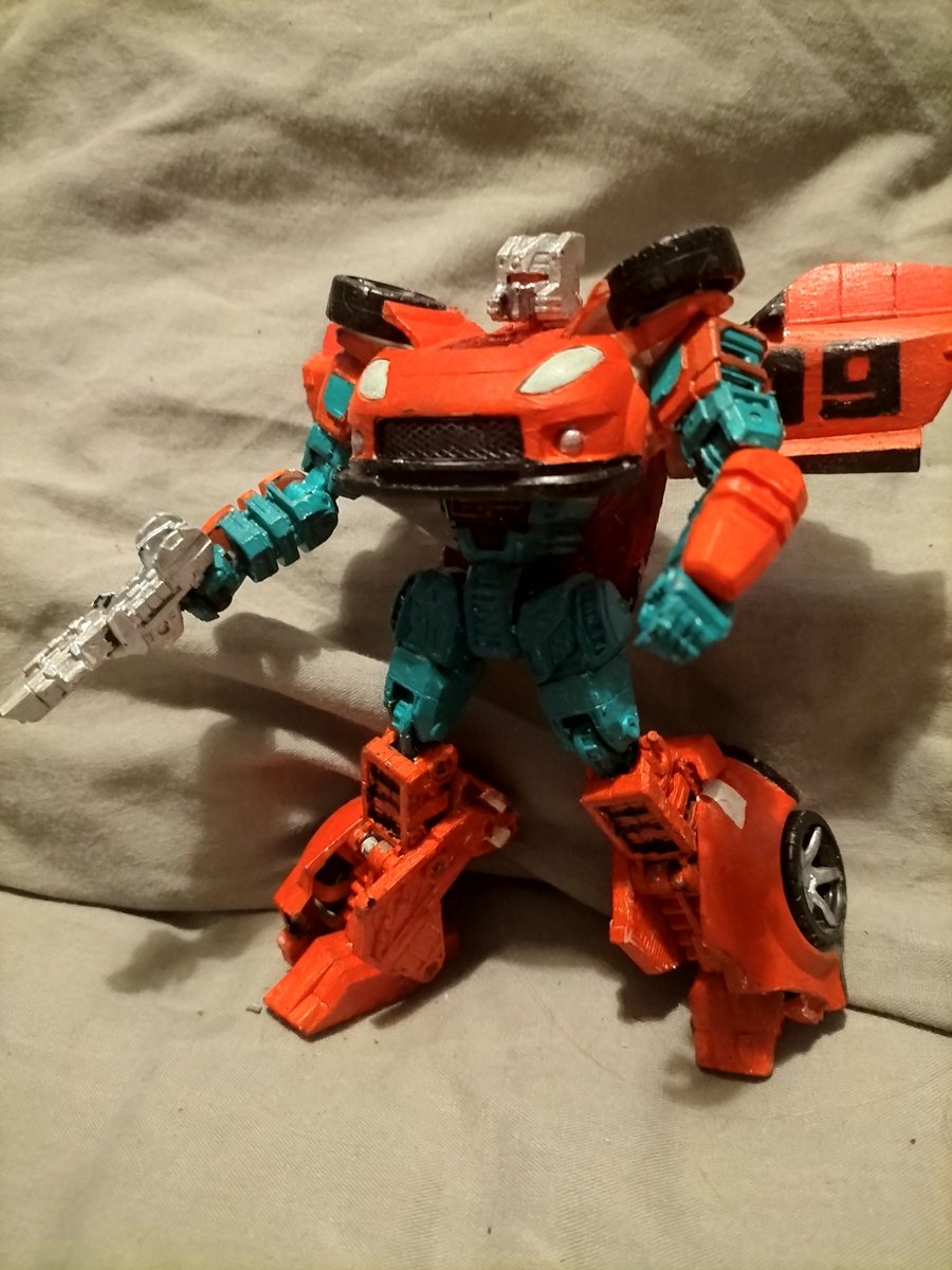 Iacon City Rockgirl tweet media