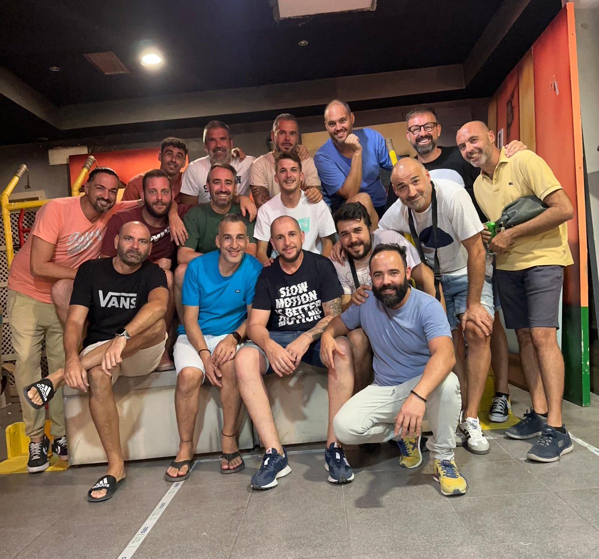 Sin despedirnos aún de nuestras carretillas, todavía quedan algunos bocaitos que dar, os presentamos el nombre para el año que viene.
 
En el carnaval 2025 seremos: 
"AL CIELO CON EL"

Esperemos que os guste tanto o más que este mágico año 2024!!🤩

#CARNAVAL2025 
 #COAC2025