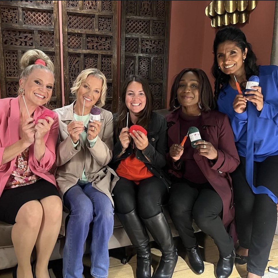 THE ICONS ❤️💙💖(-1 🤍)💚💙 FREE SHARON !! #EastEnders