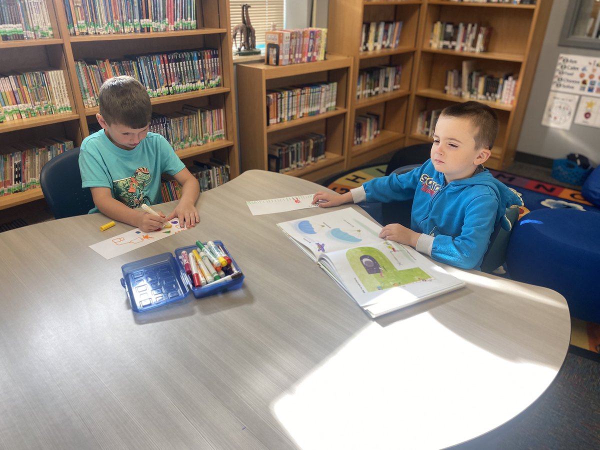 Kindergarten enjoyed their first library checkout this week! #BentonBold