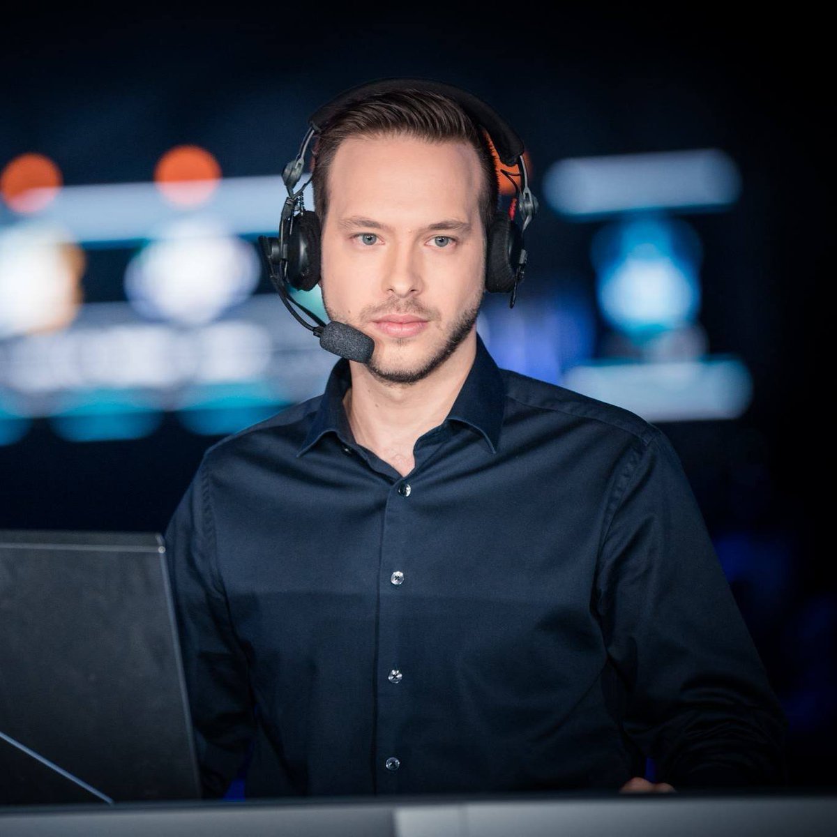 Ozzny_CS2's tweet image. "If you don't work with Maniac anymore and are looking for someone to replace him, PAPITO is ready.

Btw you will also save money on transport, I will come to events by bike"

pashaBiceps is ready to replace Maniac 😂