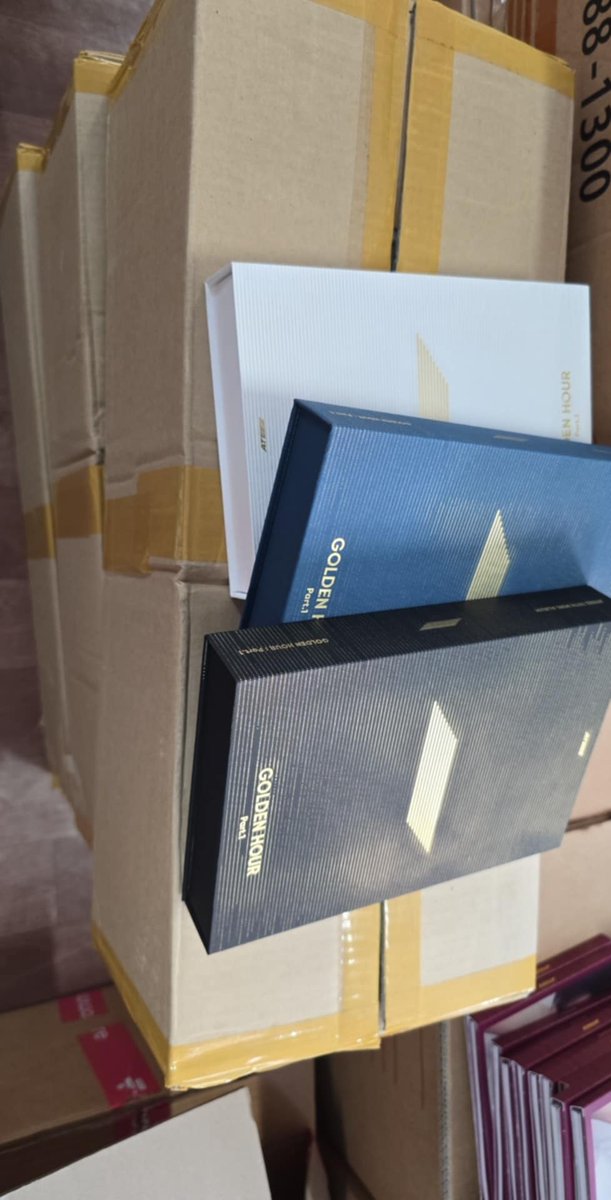 merjohndize's tweet photo. Box 25: UPDATE
PICKED UP FROM KR ADDRESS
Will provide updates again once tracking number has been generated

#MJDUpdates https://t.co/LThRjbhR50