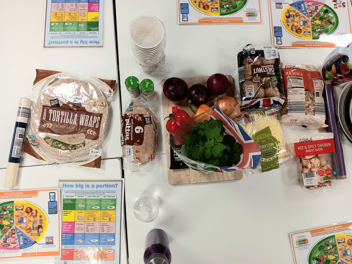 Yet another fantastic, inspiring wellbeing session run by one of our wonderful volunteers!  We continued our focus on healthy eating, with lots of discussion and tasting! #smallstepstransforminglives