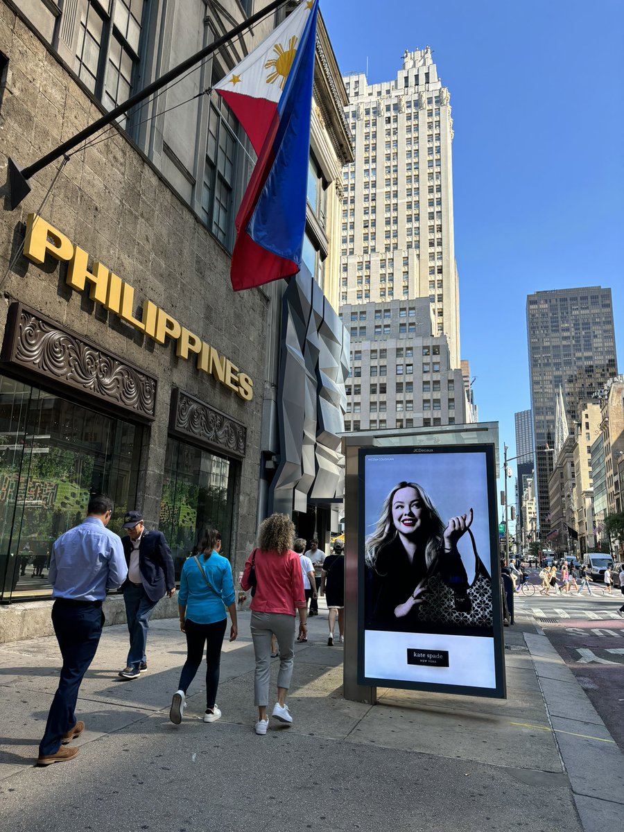 raglemram's tweet photo. Spotted in NYC: Nicola personally thanking the Filipino polin fans for the LED billboards. @itsmejodiiii https://t.co/lHH0d4zLw4