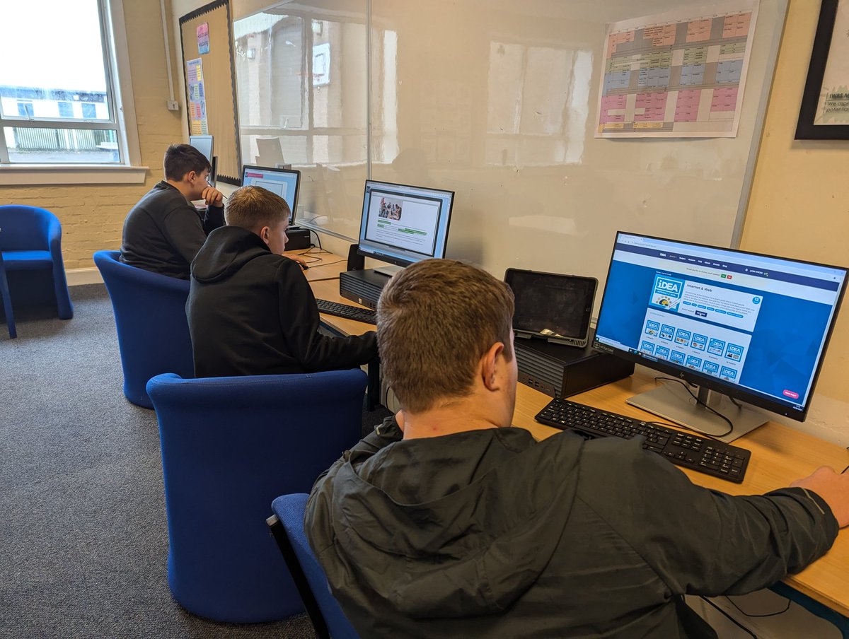 Making A Contrast unit work ✔️
@PrincesTrust Digital Skills ✔️
Modern Studies ✔️
Geography ✔️
<a href="/idea_award/">iDEA</a> ✔️

It was a very busy and productive morning in Class Two today. I'm very proud of how hard the class has been working since the start of term 🌟

#IWBStech #ProudTeacher