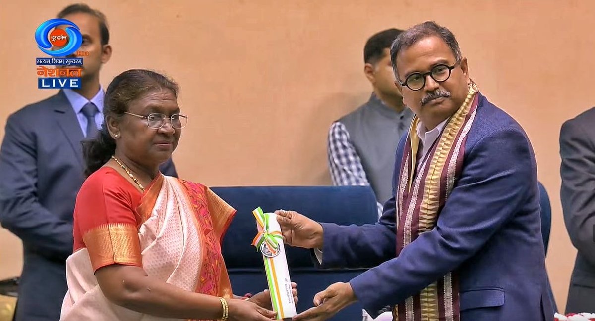 Kamesh Bhatt (@bhattkamesh) on Twitter photo President Droupadi Murmu conferred National Awards on teachers from across the country at a function held in New Delhi.
Happy to see my Ph.D. supervisor there. Congratulations 🎊 Sir <a href="/srinivas_hotha/">Srinivas Hotha</a>
#HappyTeachersDay President Droupadi Murmu conferred National Awards on teachers from across the country at a function held in New Delhi.
Happy to see my Ph.D. supervisor there. Congratulations 🎊 Sir <a href="/srinivas_hotha/">Srinivas Hotha</a>
#HappyTeachersDay