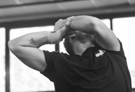 ¿Qué nos hace quienes somos?

Lugar: Auditorio de Guadalupe
Fecha: 5 de Octubre 2024
Hora: 20:30 h

Descubre este monólogo sin palabras y reflexiona sobre el cambio. ¡Una experiencia única!  #TeatroFisico #Performance #reflexion