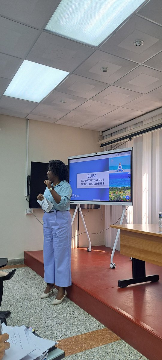 mildrey_mep's tweet photo. En el panel "desempeño de sectores y actividades estratégicas" conducido por VM @deborahrivas del Mincex en el Seminario "Jornadas de reflexión sobre economía cubana", las estrategias de exportaciones,  servicios médicos, el turismo y la transición energética, centran el debate https://t.co/wp9adBLA81