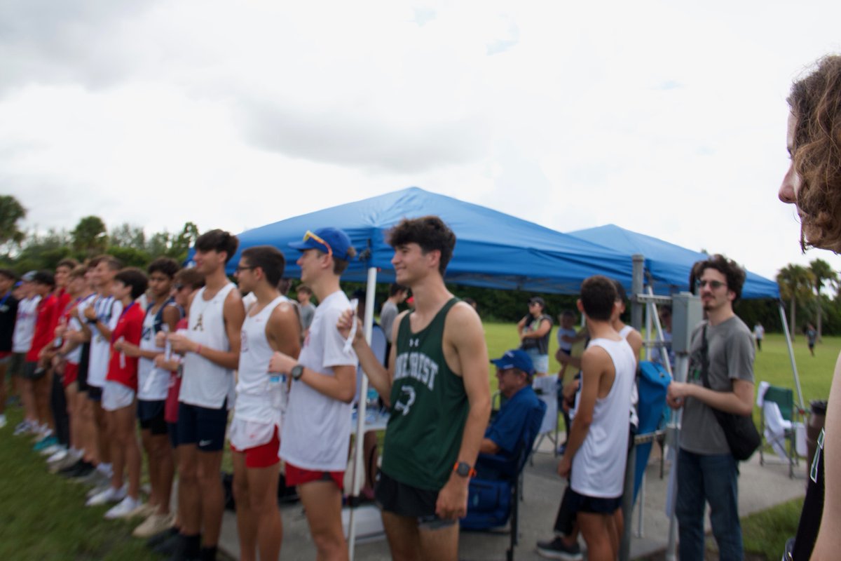 pinecresttrack's tweet image. First 5k of the season at Park Vista Invite!  Boys finish 3rd overall, girls 8th.  Emma Supple 17th, 21:09, &amp;amp; Ryan Frawley 20th, 17:42, earn podium spots!  #PCXCountry #PCTrack #PCAthletics #PCPanthers #PCAlumni