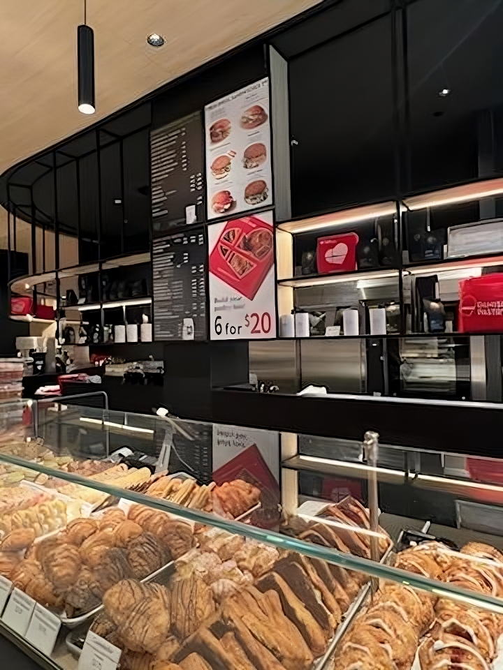 Get 6 for $20! Is this deal real? Absolutely! Available at most locations, including Yorkdale, Sherway Gardens, Upper Canada, and Shops at Don Mills. Get your box today!!
#danishpastryhouse #dealalert