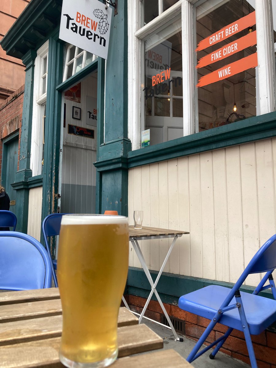 How to end a fab conference week in Nottinghamshire. The discovery of The Brew Tavern just before main concourse. Thanks to <a href="/LouMorby/">Louise Morby (she/her)</a> <a href="/crjenkin/">Dr Claire Jenkin</a> and local NTU volunteer committee. Epics days, couldn’t have dreamt @uksdn would evolve to this from 2008.
