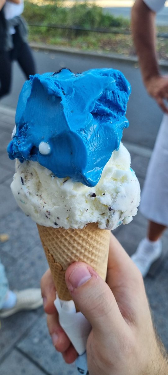Had a great time today at the <a href="/Playstation_SE/">PlayStation Sverige</a> event at Kennys Gelato on Kungsbroplan 😊

The ice cream was amazing, but the company was even better. Thanks for the invite <a href="/KimAhage/">Kimberley Åhage</a> you da best ❤️🙌

Lowkey gotta try Astro Bot now, those reviews look crazy good 🤩