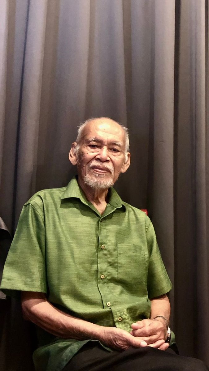 hambalimukhlas's tweet photo. Innalillahwainnailaihirojiun, he was just fined when he was admitted last Sunday. He never made any complaints. We have deeply mourned the loss of a great person. Thank you for your condolence wishes. https://t.co/4hvktYNMpW
