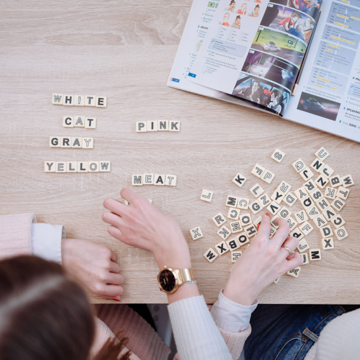 What’s your favorite word to play in WordSnap? 🤔 Share your go-to word and tell us why it’s your top choice! Let’s see who shares the same favorite! 🔤 buywordsnap.com #WordSnapFavorites #WordPlay #GameNight