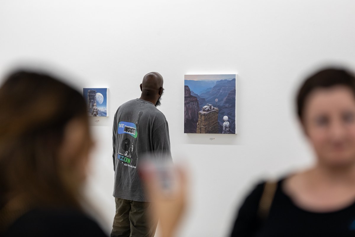 PeoplesPrints's tweet image. A huge congratulations to Scott Listfield on his latest solo exhibition, now on view at Thinkspace Projects in Los Angeles! 

The show will be on view through September 14th, learn more here: thepeoplesprintshop.com/blogs/news/sco…

#scottlistfield #thinkspaceprojects #soloexhibition