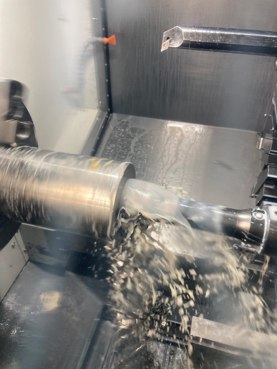 xyzmachinetools's tweet image. Machining Mike paid Vision Precision Engineering a visit to chat with MD Ian Gibson about his XYZ TC 320 LTY which he has named ‘The Beast’. 

Read the story here bit.ly/3ZiVvGh or watch the interview bit.ly/4dP7Ztj

#xyzmachinetools #thebeast #visionprecision