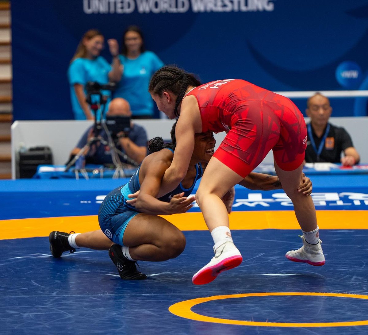 USAWrestling's tweet photo. UNBELIEVABLE!

Jasmine Robinson beats her opponent within 90 seconds as she is heading to the United World Wrestling U20 World Championship finals 🌍🇪🇸

#WrestlePontevedra https://t.co/aij39HxcbT