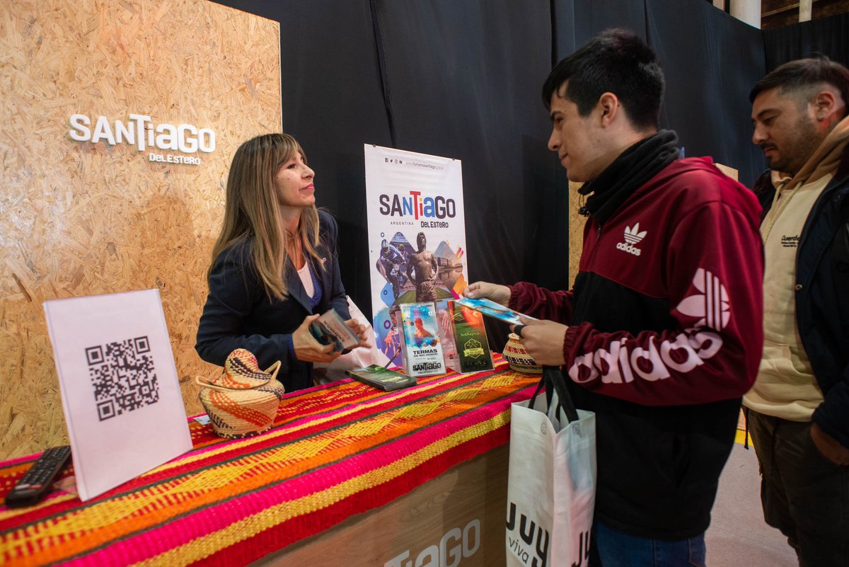 entenortearg's tweet photo. #ForoRegionalDeTurismo

Las provincias del Norte Argentino promocionan sus destinos ofreciendo información y material al público presente https://t.co/aGrXeZ3E3F
