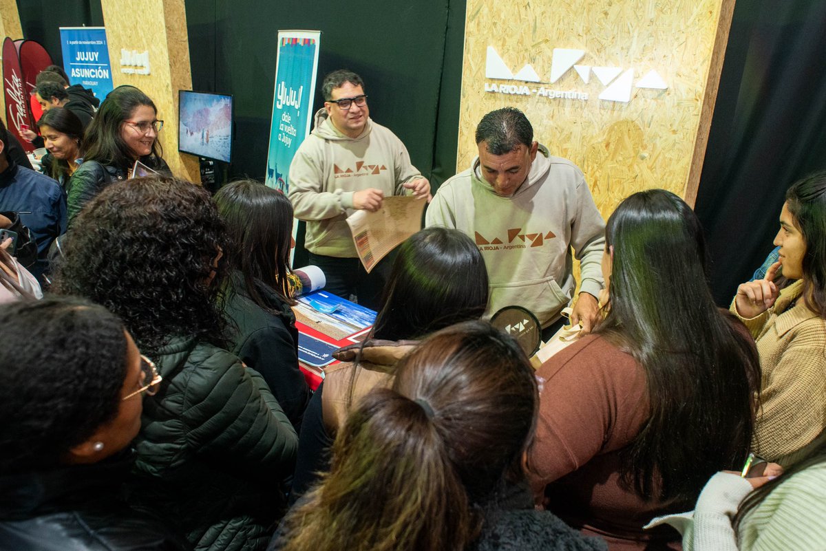 #ForoRegionalDeTurismo

Las provincias del Norte Argentino promocionan sus destinos ofreciendo información y material al público presente