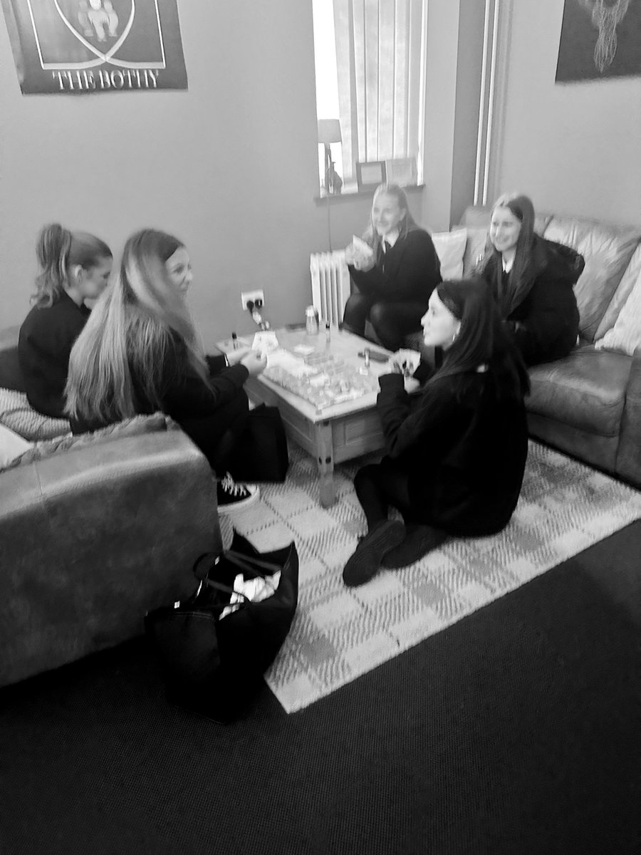 When some lunch time kitbag is needed 💜 
#emotionalregulation #relationships