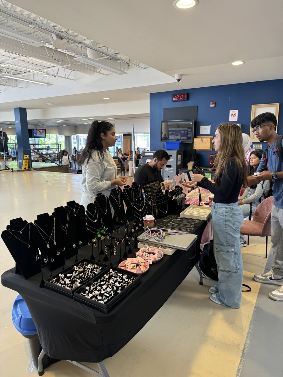 LaurierOneCard's tweet image. Another great day to hit the Concourse Market Space! #BMO #MISHKJewelry #SAVEDSEARCH