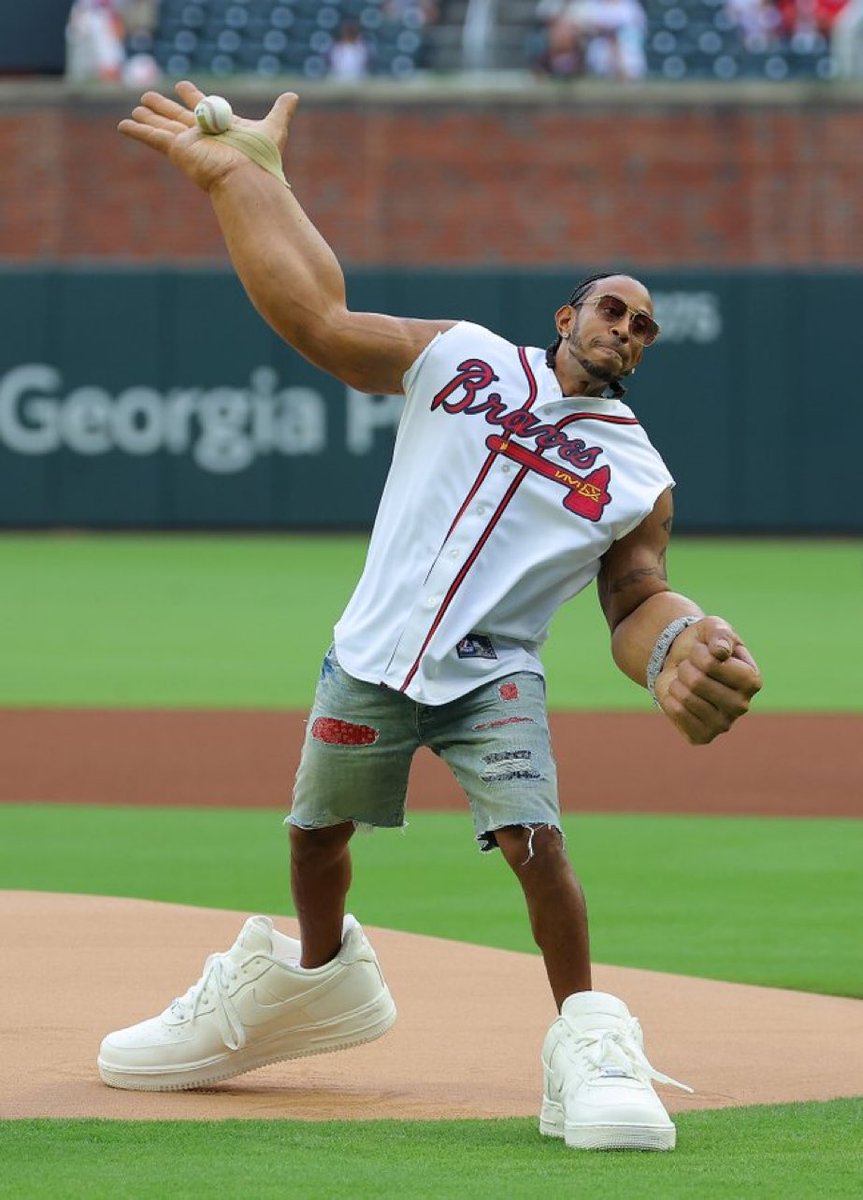 This is how I imagine DJU in the pocket