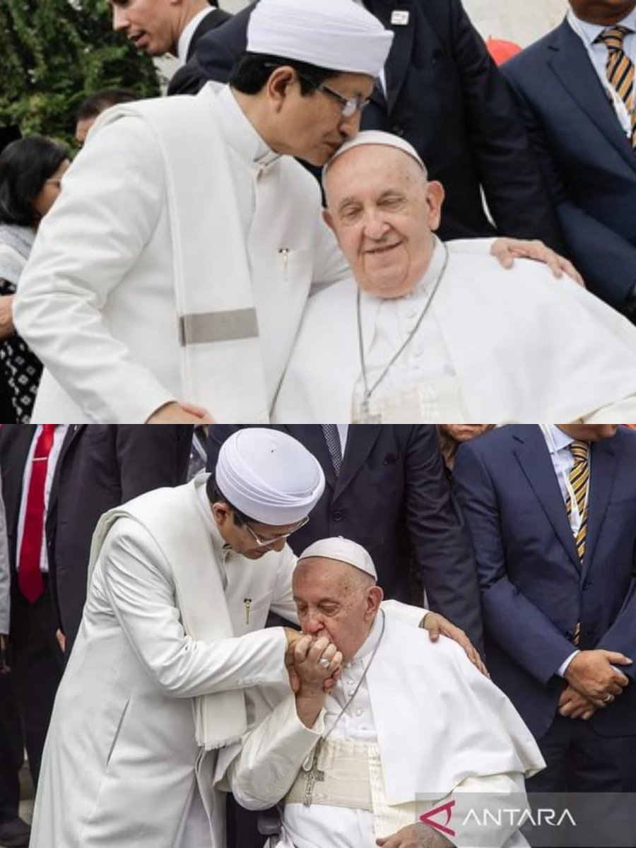 Saya selalu ingat nasehat moyang saya, yang menanamkan hidup Tepo sliro/tenggang rasa dan menyebarkan nilai-nilai toleransi.