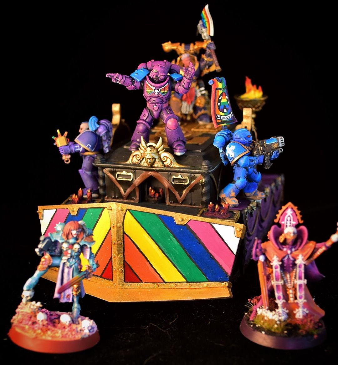 LGBTQ_Warhammer's tweet image. @.jamiedaggers (IG)
@.mungos.marvelous.minis (3D print)

Fabulous Marines entry. This one REALLY speaks for itself. like OMG 🏳️‍🌈💖💖