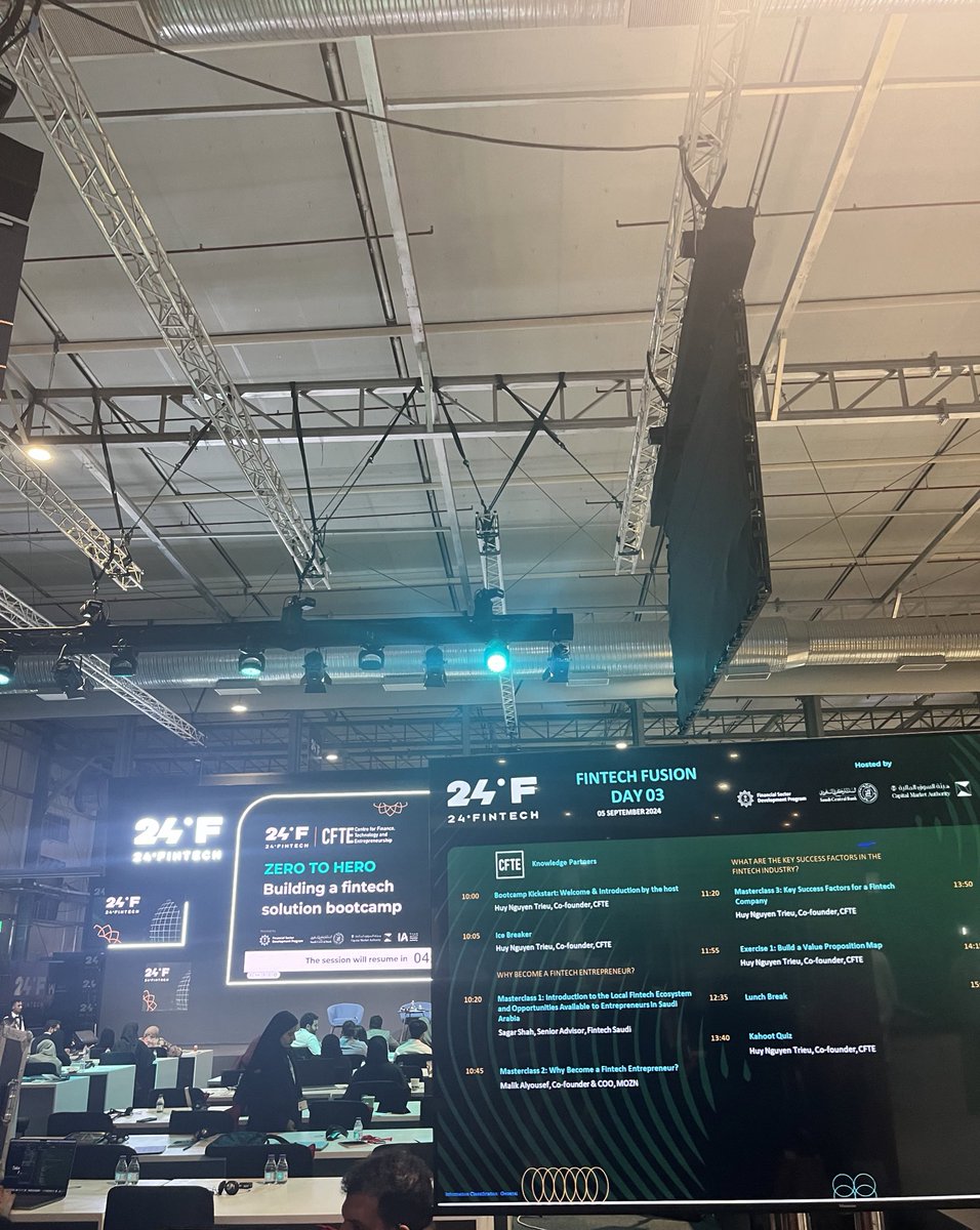 #Fintech24 ماتوقعت اني راح استفيد واستمتع لهدرجة😍😍 منبهرة فعلا الحمدلله على هذه الفرص الرائعة اللي اتيحت لنا ببلدنا🇸🇦🤍🤍