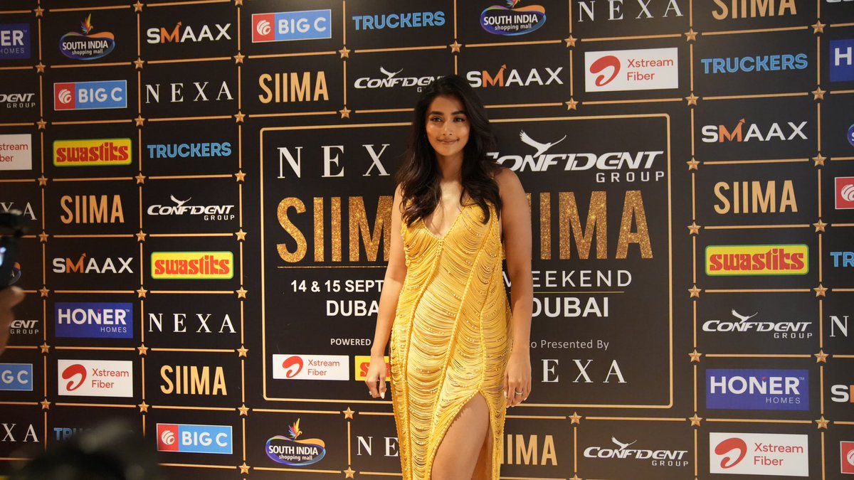 siima's tweet photo. #PoojaHegde on the red carpet at the Confident Group SIIMA Weekend press conference in Dubai! Let the celebrations begin! 

#SIIMA2024 #SIIMAinDubai #ConfidentGroup #SIIMADubaiWeekend https://t.co/mXbYLIipcC