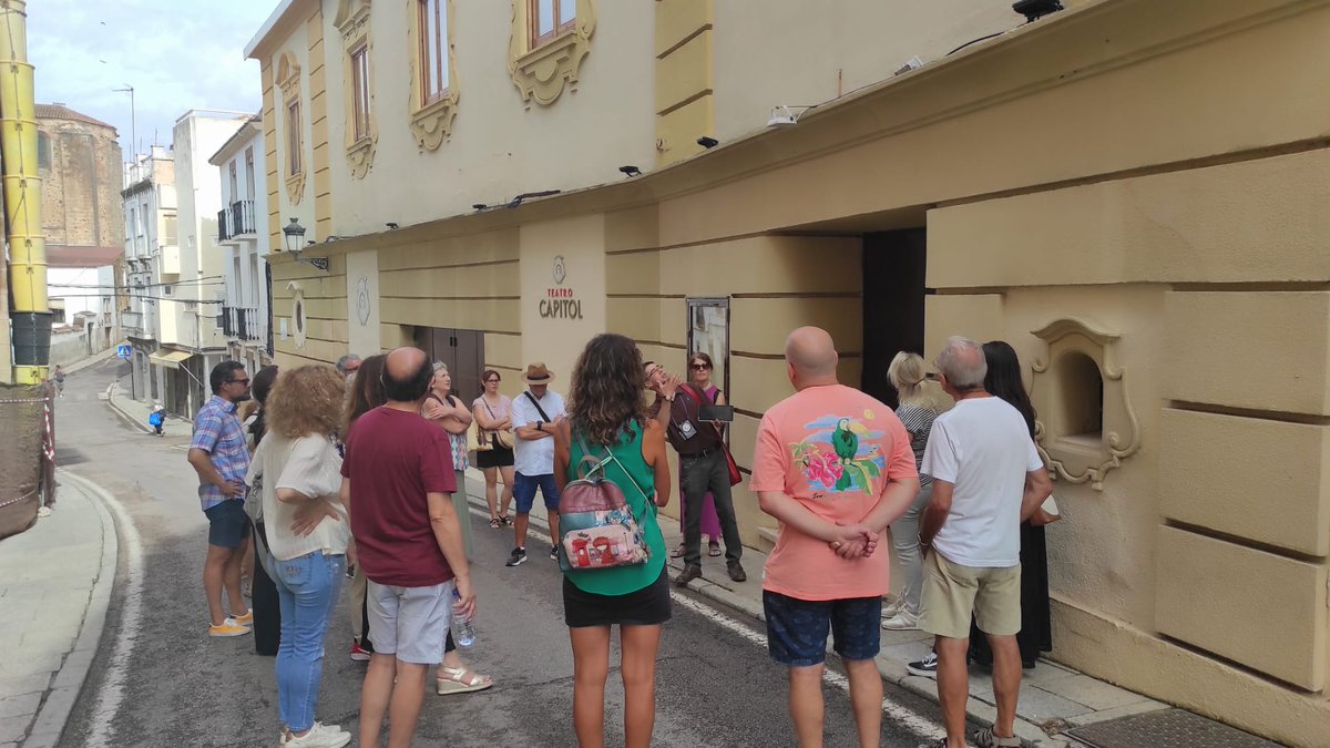 El séptimo arte en Cáceres. Una reseña y todos los agradecimientos para quienes nos acompañaron:
guiashistoriadorex.com/un-caceres-de-…