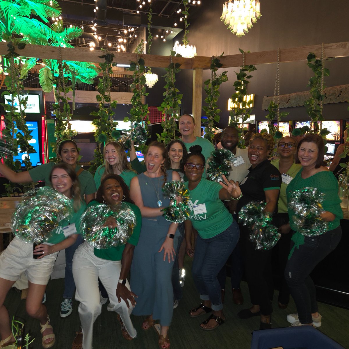 Veritiv's tweet image. Veritiv was named a "Best Places to Work" in Atlanta! Thank you to all our employees whose dedication and hard work have helped us stand out and become a company where every team member feels empowered! To join our team, bit.ly/4e12Uy3.
#BestPlaceToWork #VeritivProud