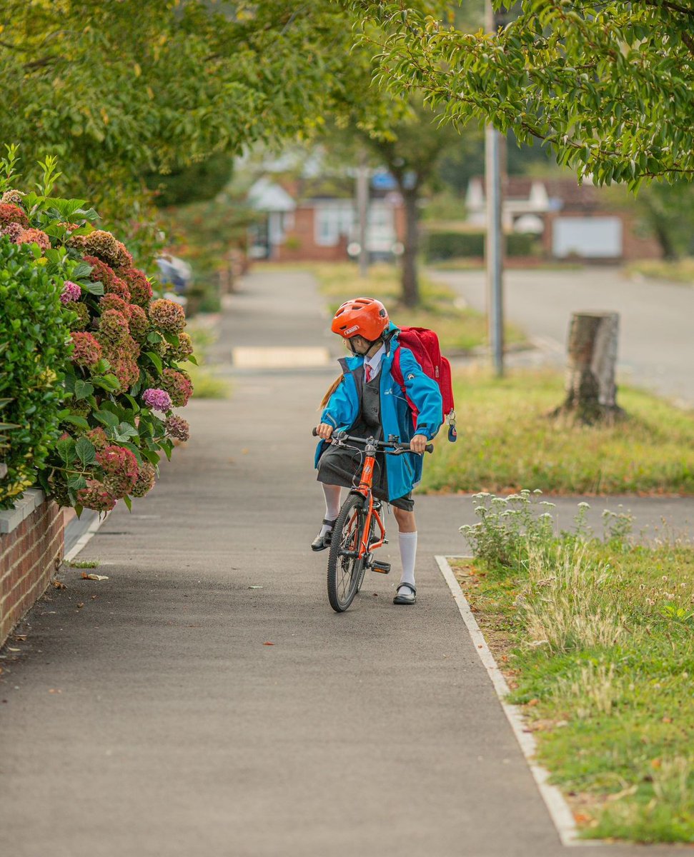 spottyotter's tweet photo. Back to school this week? 🌦️⁠
⁠
Don't forget to label those waterproofs! September mornings can be all sunshine ☀️, but by the afternoon, it's drizzle central 🌧️⁠

#BackToSchool #SeptemberWeather #StayDry #WaterproofReady #ParentTips ⁠
#SpottyOtter #SpottyOtterAdventures https://t.co/fa9imLHU1b