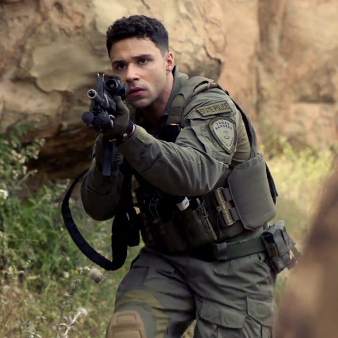 911TVNEWS's tweet photo. New look at Carlos Reyes in the FINAL SEASON of ‘9-1-1: LONE STAR’. 🚨🤠 #911LoneStar https://t.co/GEaaZdSd6C