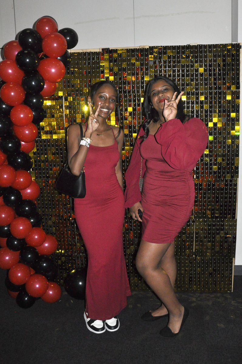 Freeman Dance tweet media