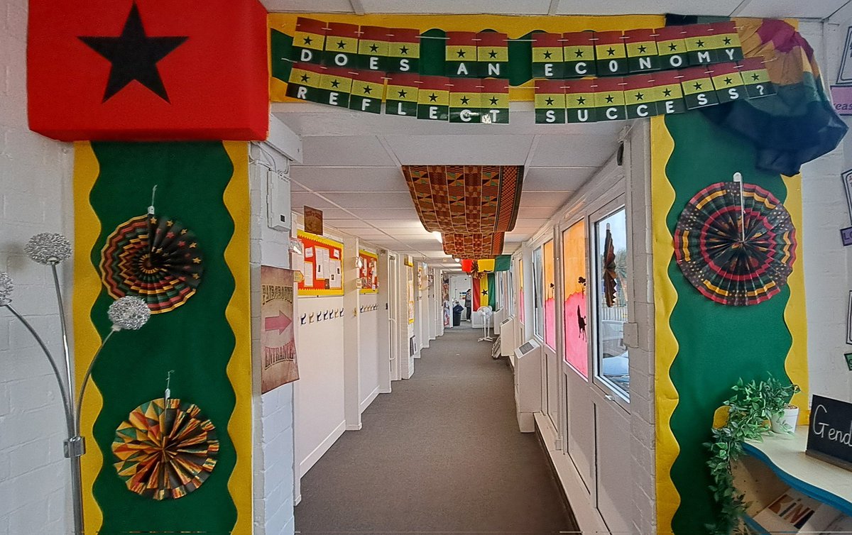 melbentley74's tweet photo. 2 INSET days done, we're all set and looking forward to our new Year 6's tomorrow. @pvacademies #creativity #immersion #pride #Year6 #1stdayback https://t.co/a9wpL0oPut