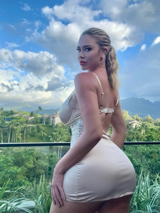 2 pic. Aloha ?
Front or Back? ?

https://t.co/PYp6U6Vua5 https://t.co/yskyywqW9z