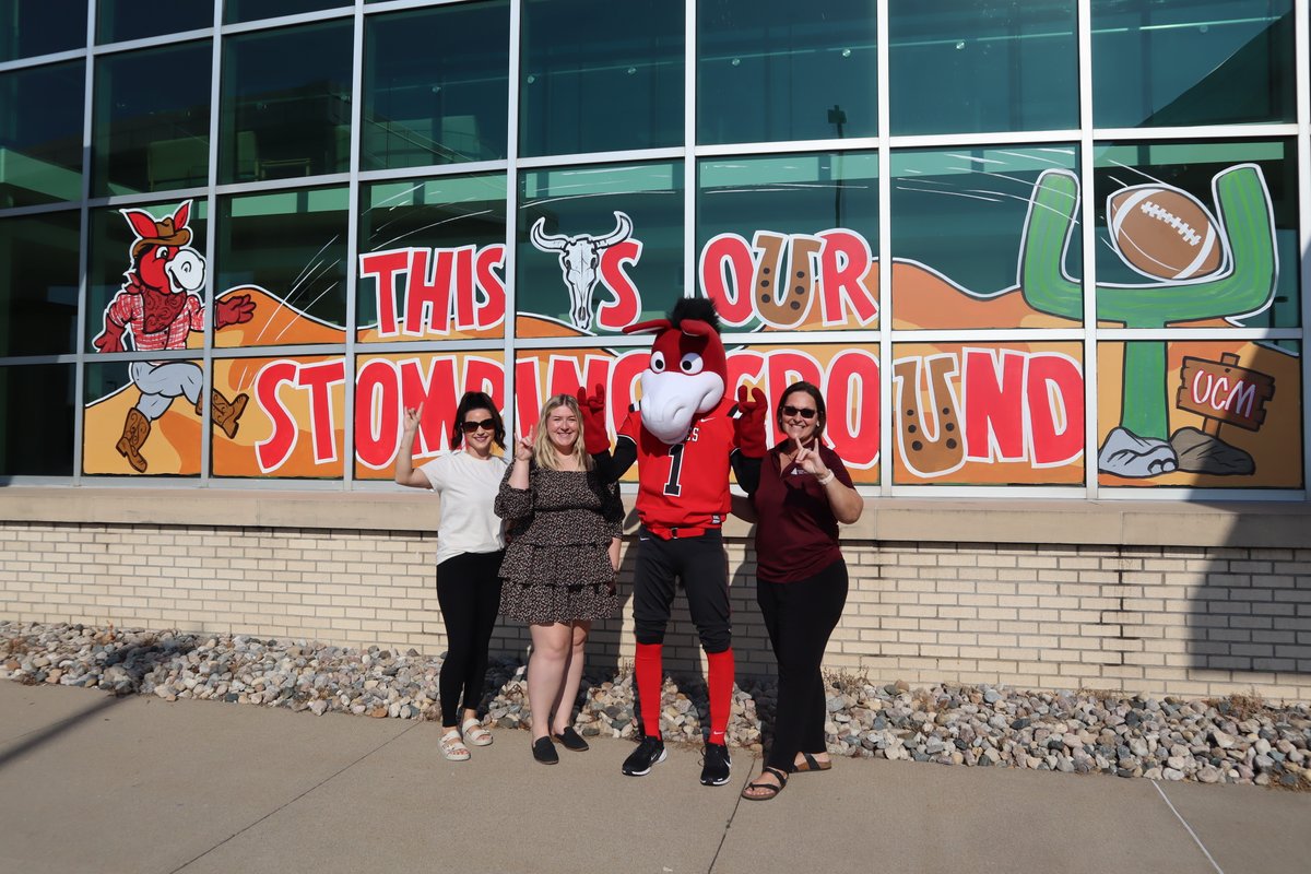 BurgChamberMO's tweet photo. Congratulations to our 2024 winners for #PaintTheTownRed! Drum roll please...🥁
1st place winner: RISE Racks Thrift Store
2nd place winner: Western Missouri Medical Center
3rd place winner: Johnson County Board of Services

#SnoutsOut #gettheredout #GoMules ❤️🖤 https://t.co/06zzrBM5Cd