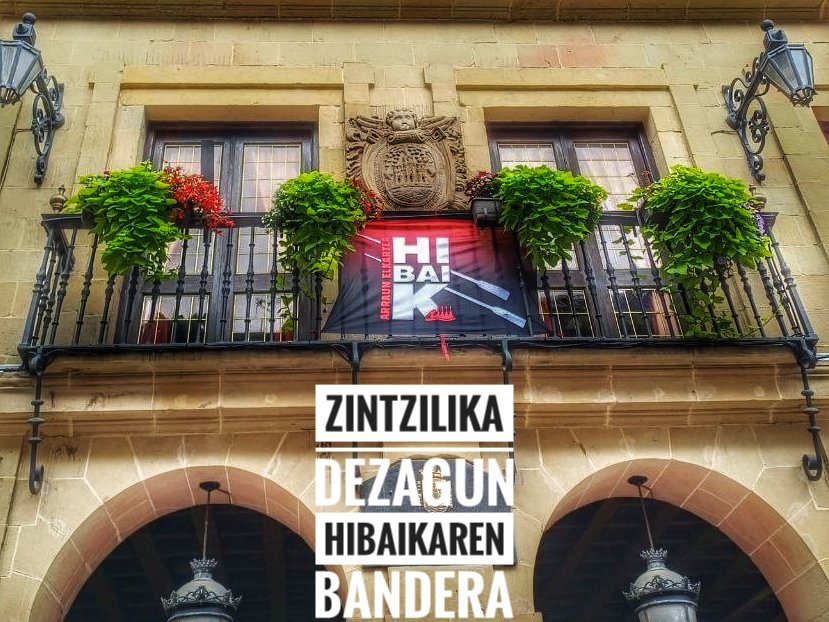 Kontxako Banderaren jardunaldia egingo dute igandean eta lehia horretan ariko da Hibaikako emakumeen ontzia.
 Hori horrela, Hibaika Arraun Elkarteak dei egin nahi die herritarrei Hibaikaren banderak etxeko leiho eta balkoietan jar ditzaten gure arraunlariei babesa erakusteko.