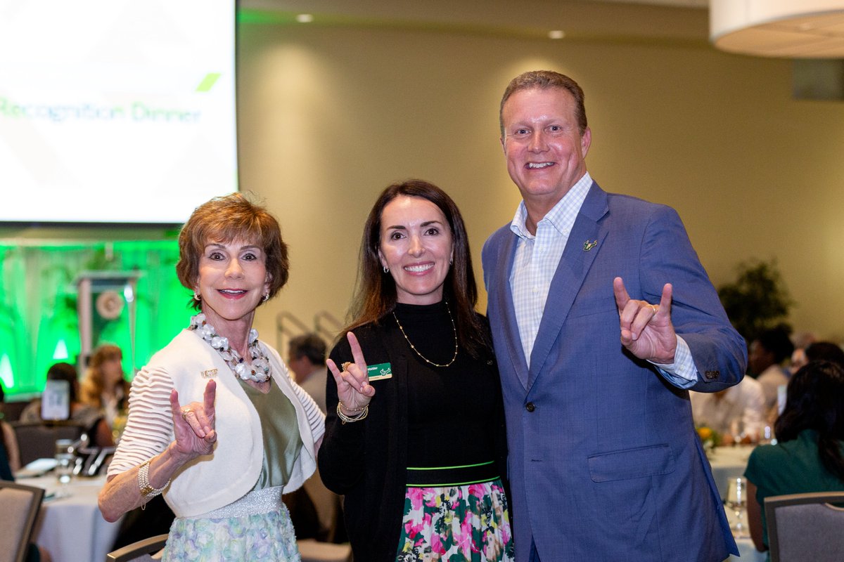 Thrilled to have attended last night’s Women in Leadership &amp; Philanthropy (WLP) Scholarship Recognition Dinner, where we had a wonderful time celebrating and welcoming this year’s exceptional group of incoming WLP scholars. Over 200 scholarships were awarded to an outstanding