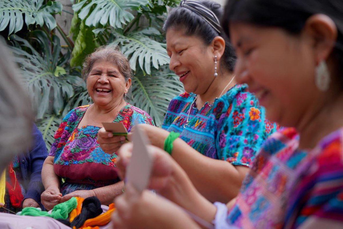 En Quintana Roo, más de 150,000 mujeres indígenas forman parte esencial de nuestro tejido social. Las mujeres mayas, con su trabajo y conocimiento ancestral, continúan enriqueciendo nuestra cultura y economía. En el Día Internacional de la Mujer Indígena, celebramos el impacto y