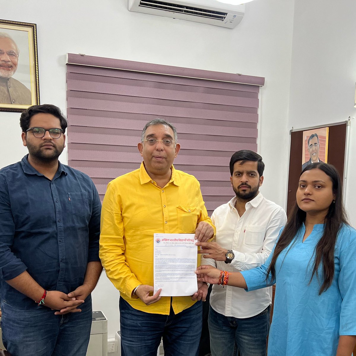 Today,ABVP led DUSU gave a memorandum to the Registrar of Delhi University to allocate DUSU Special Fund for U-Special Buses and demanding 100% participation of the constituent colleges of Delhi University in the Delhi University Students’ Union elections.
#ABVPledDUSU #DU #DUSU