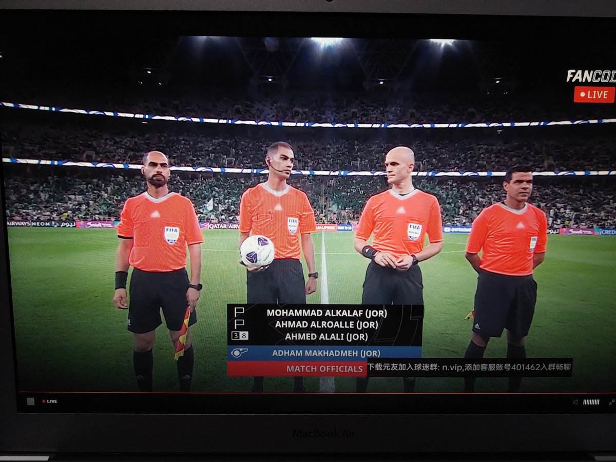 Dien73015169's tweet photo. #TimnasDay kick off babak pertama sudah siap https://t.co/JdV27eQQvJ