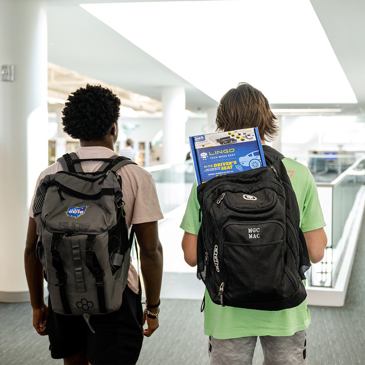 Who else is excited about being back at school and learning exciting new things with friends? 🙋‍♀️