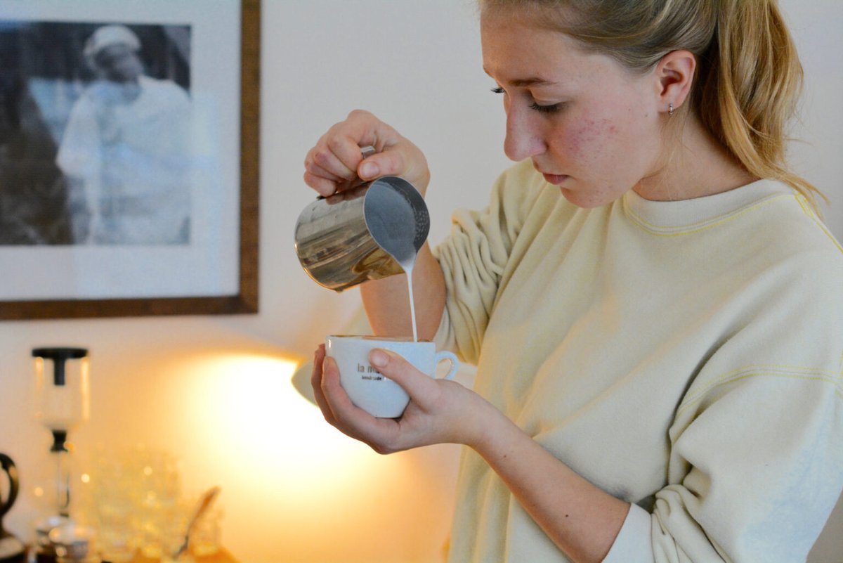 Daisy Rollo: Coffee workshop ☕️🤎
Sunday 29th September
11am - 12pm

An exciting introduction to the world of speciality coffee, from farm to cup!

The perfect start to our Sunday Festival Theatre schedule 🙌

#broadstairsfoodfestival #broadstairs #ramsgate #margate #kent #london