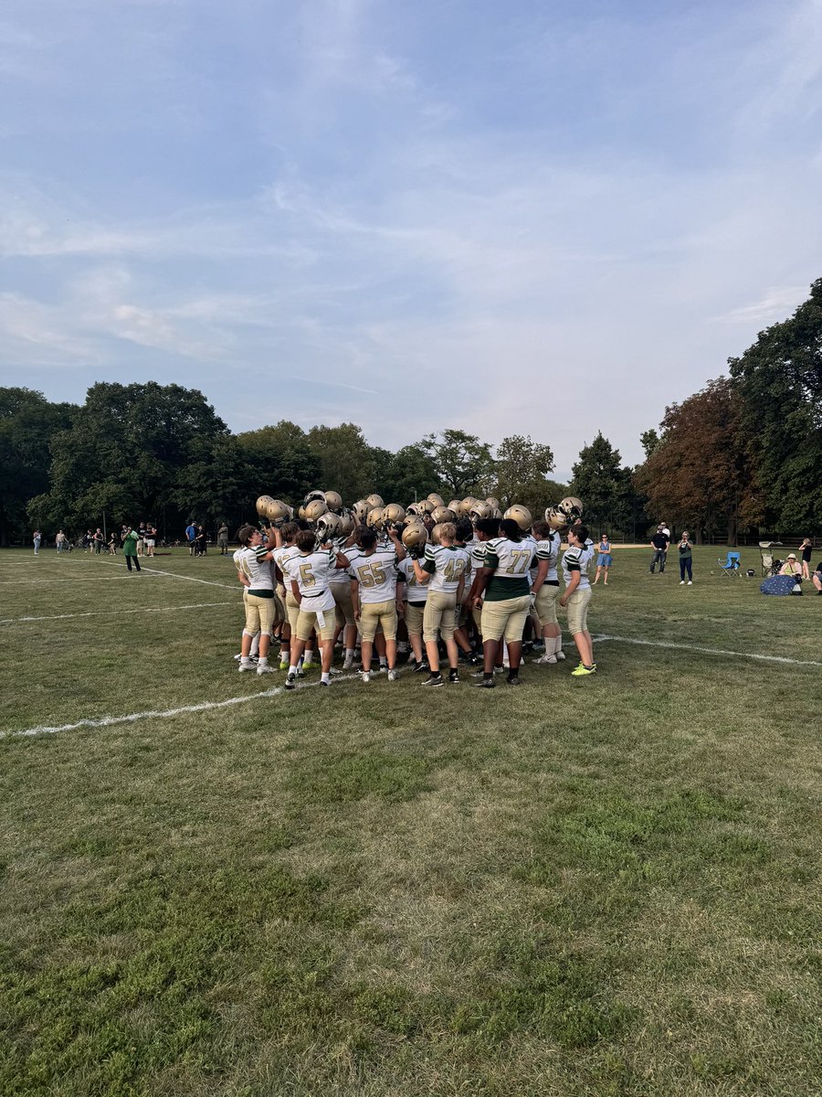 2-0 for the Shamrocks! 40-6 win against Niles-Notre Dame last Friday and a 36-0 win against Lane Tech tonight! #ShamrockPride