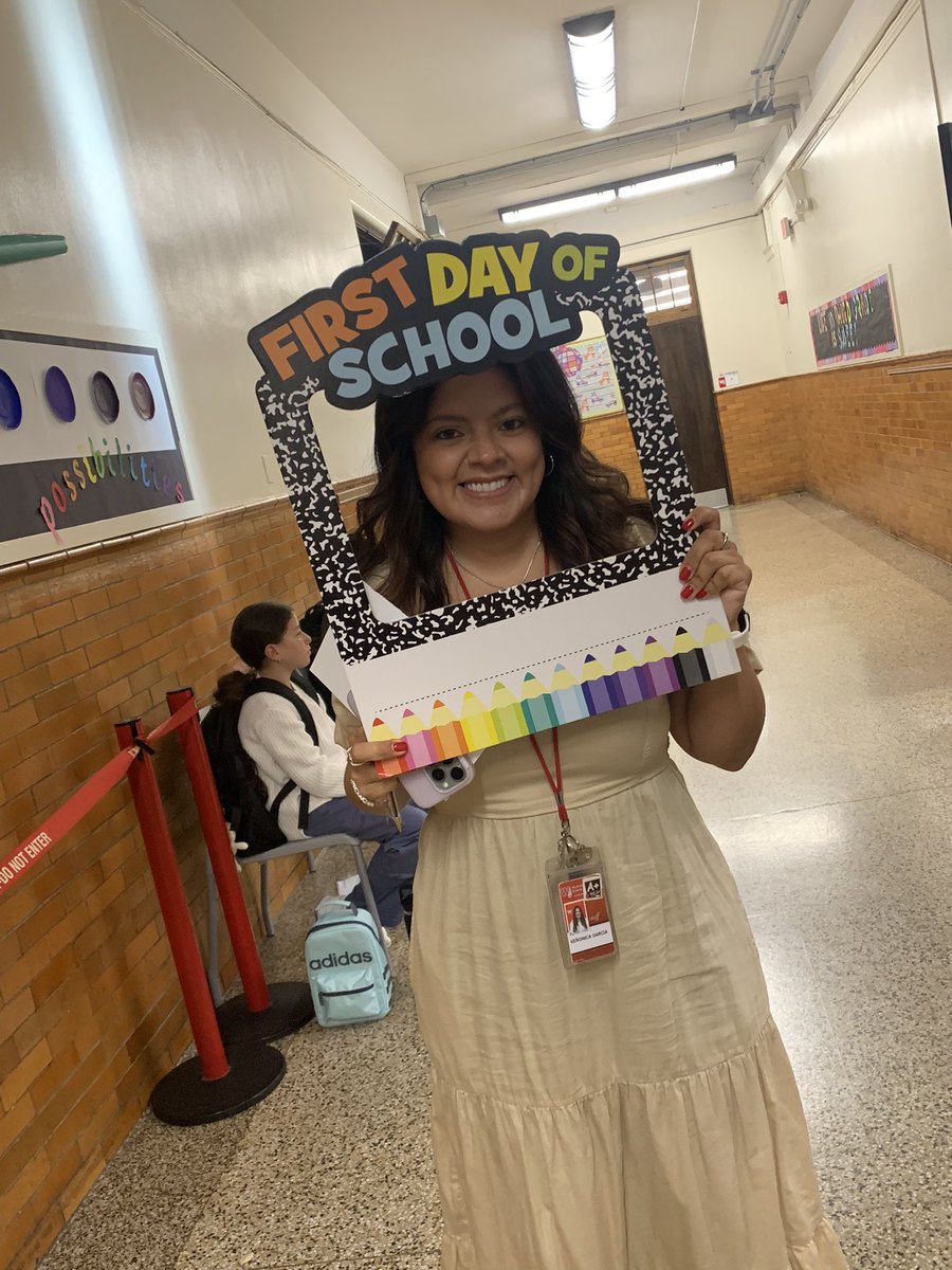Excitement was in the air as TRS staff welcomed back our students! <a href="/WeehawkenTSD/">Weehawken Schools</a> <a href="/EricCrespoEDU/">Eric Crespo</a> <a href="/FAmato53/">Francesca Amato</a> <a href="/al_orecchio/">Al Orecchio</a>