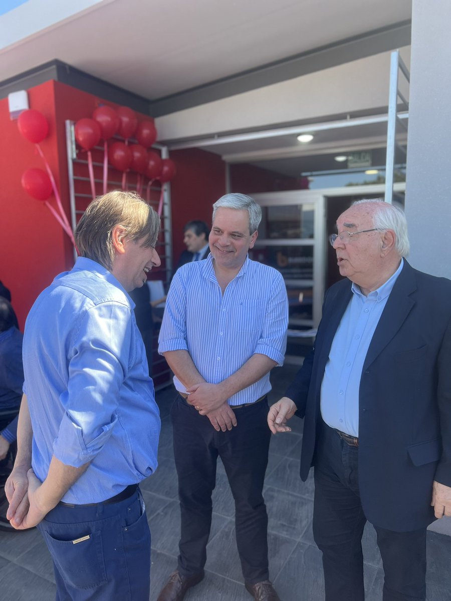 Junto a <a href="/CarlosAlbisu/">Carlos Albisu</a> y <a href="/facumarziotte/">Facundo Marziotte</a> acompañamos al Presidente <a href="/LuisLacallePou/">Luis Lacalle Pou</a> en la inauguración del CAIF Pequeños Brillantes, una obra que va a cambiar la primera infancia, en Villa Constitución.

También visitamos las 68 viviendas de MEVIR que en pocos días serán inauguradas